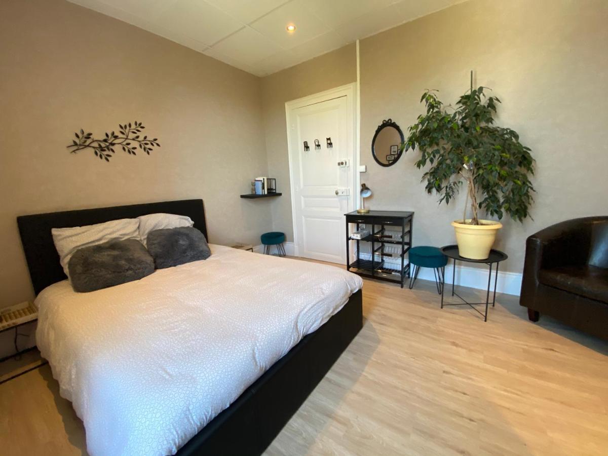 Deux Rivieres Chambre De La Poterie מראה חיצוני תמונה